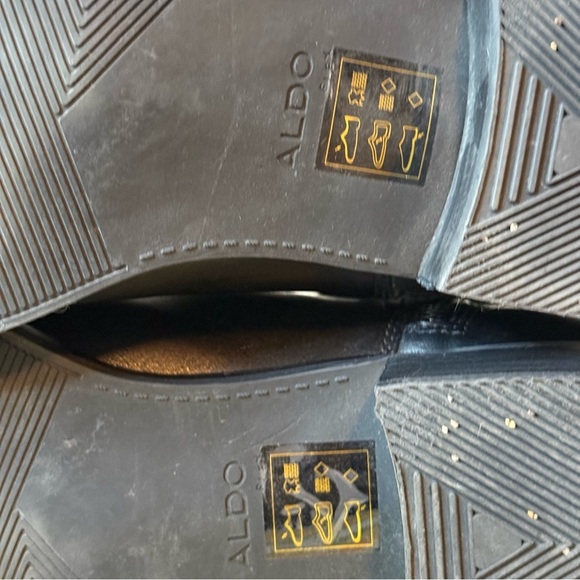 ALDO Women's Franina Chelsea Boot
Black leather gold accent - Picture 9 of 10